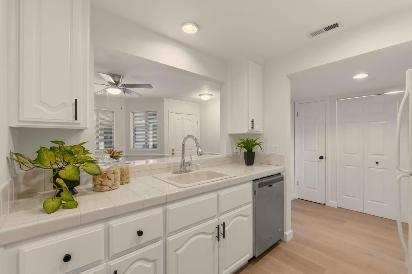 Photo #13: ML82028609 Listing: Photo #13