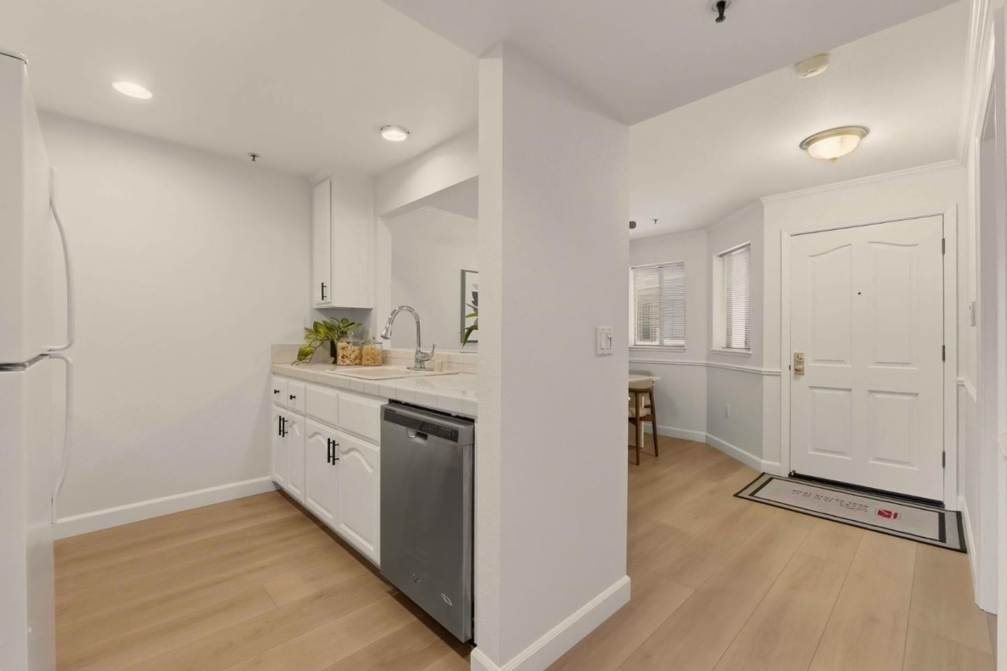 Photo #8: ML82028609 Listing: Photo #8