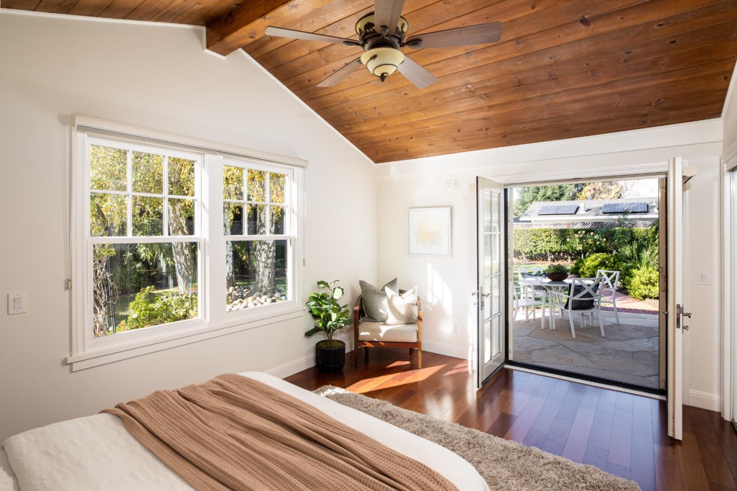 Detail Gallery Image 18 of 28 For 668 Tomi Lea St, Los Altos,  CA 94022 - 4 Beds | 3 Baths