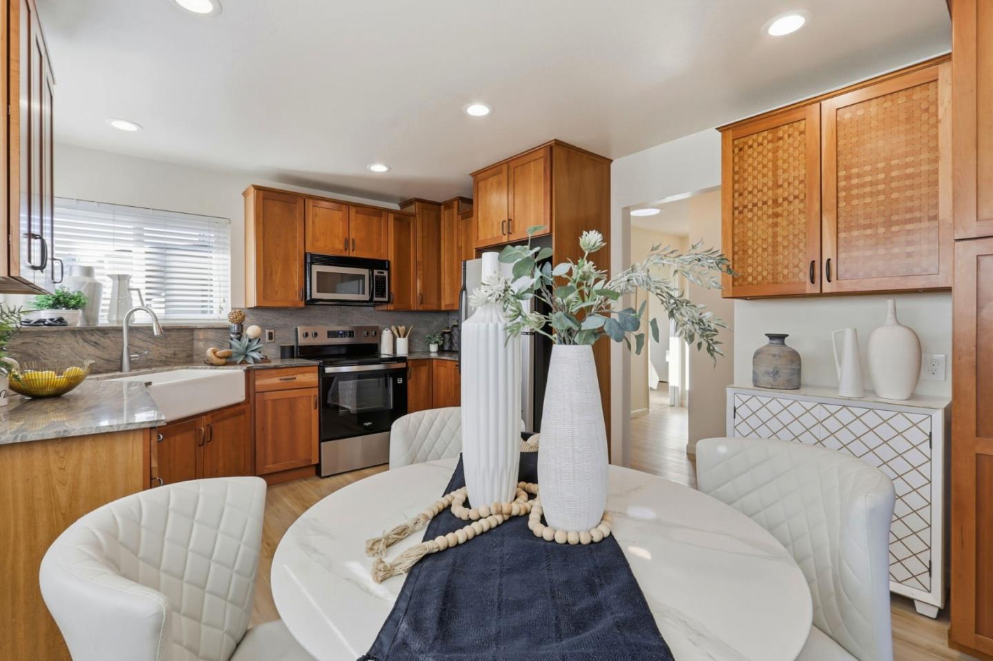 Detail Gallery Image 9 of 36 For 820 Leigh Ave, San Jose,  CA 95128 - – Beds | – Baths