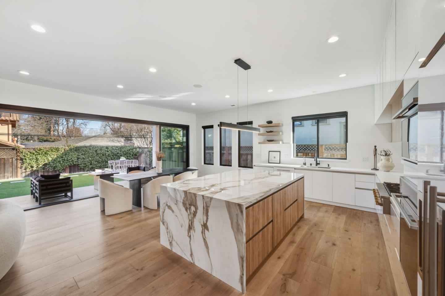 Detail Gallery Image 13 of 43 For 1806 Cottle Ave, San Jose,  CA 95125 - 4 Beds | 3/1 Baths