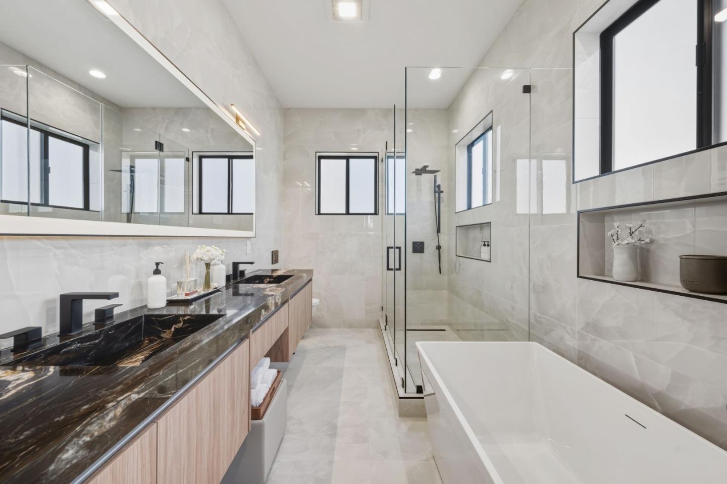 Detail Gallery Image 34 of 43 For 1806 Cottle Ave, San Jose,  CA 95125 - 4 Beds | 3/1 Baths