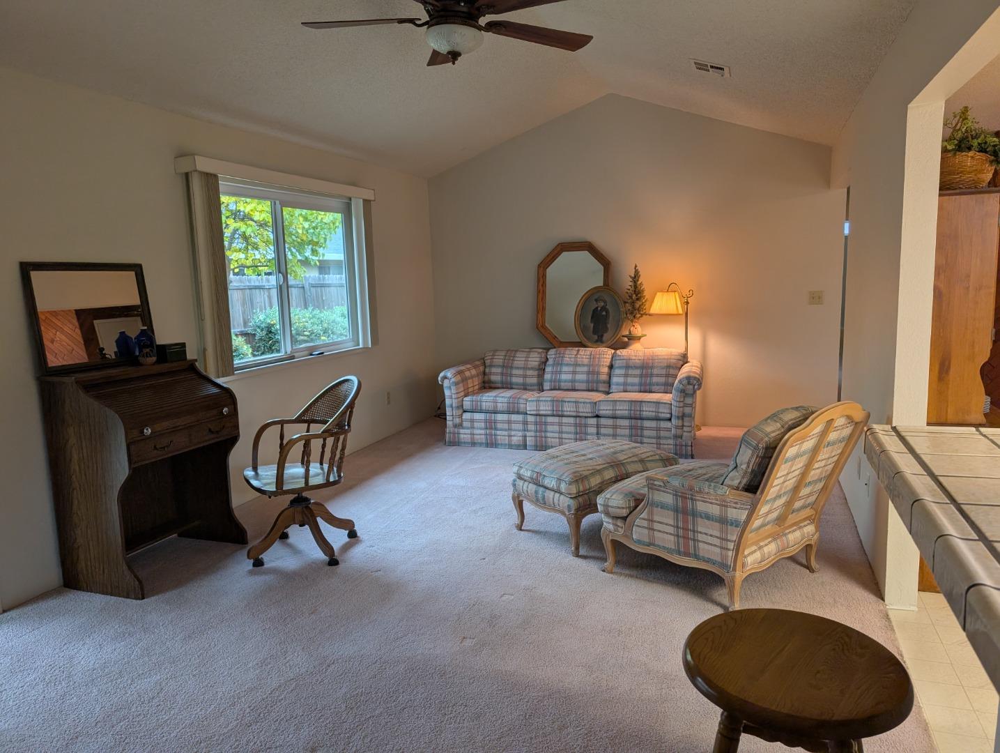 Detail Gallery Image 10 of 15 For 218 Tohara Ln, Waterford,  CA 95386 - 3 Beds | 2 Baths