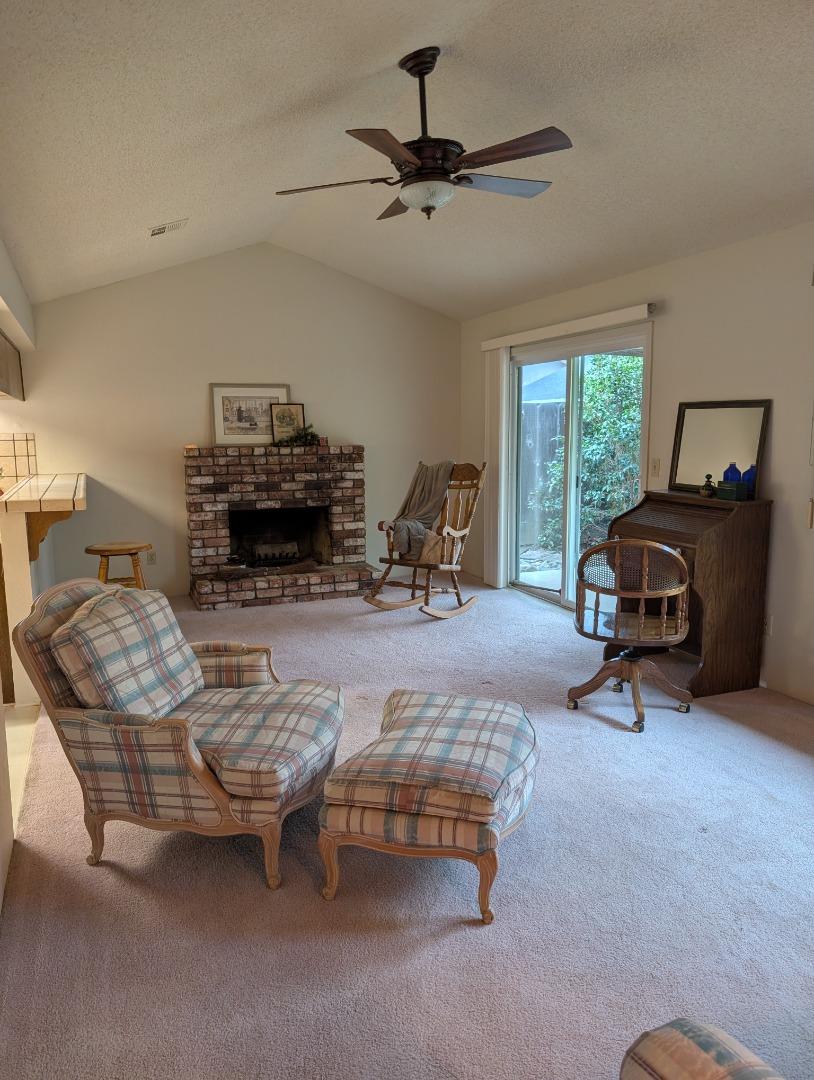 Detail Gallery Image 9 of 15 For 218 Tohara Ln, Waterford,  CA 95386 - 3 Beds | 2 Baths