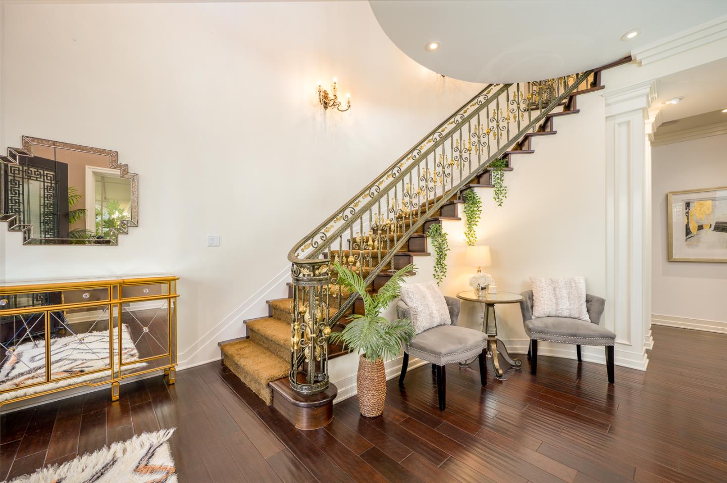 Detail Gallery Image 10 of 57 For 780 S El Monte Ave, Los Altos,  CA 94022 - 5 Beds | 4/2 Baths