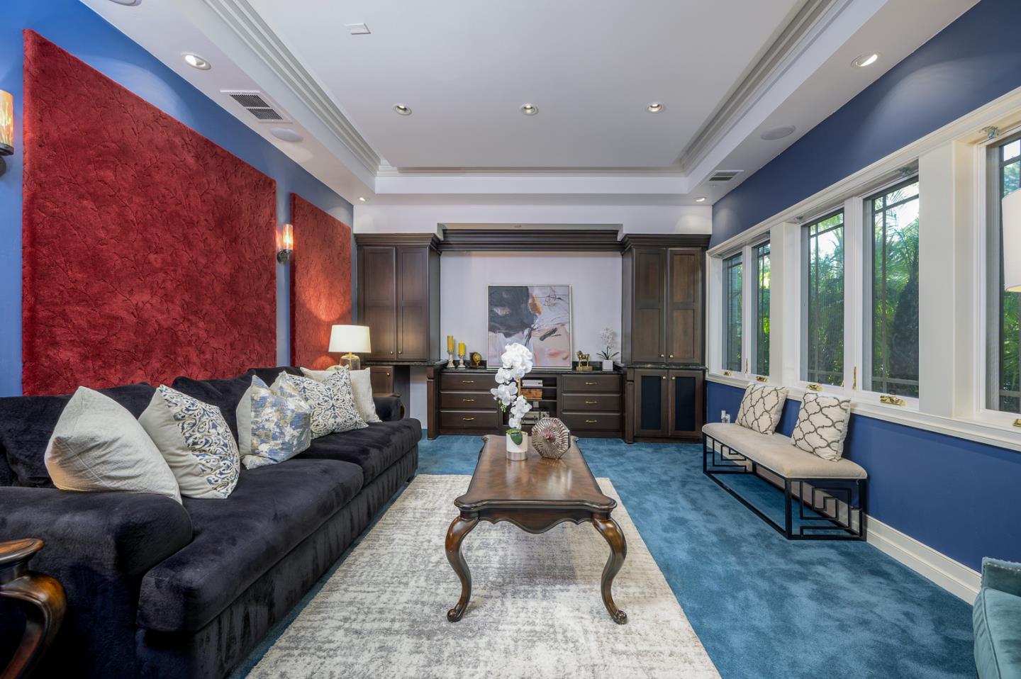 Detail Gallery Image 12 of 57 For 780 S El Monte Ave, Los Altos,  CA 94022 - 5 Beds | 4/2 Baths