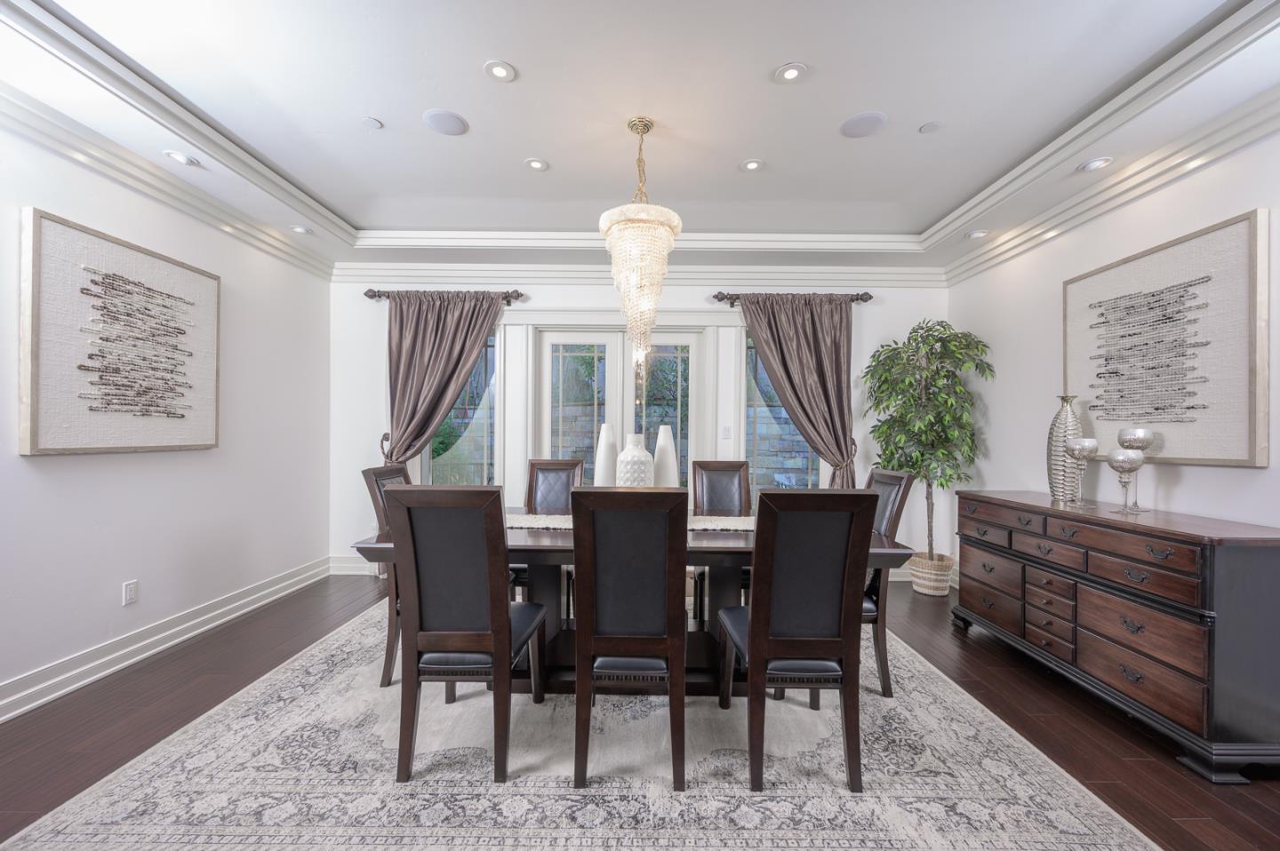 Detail Gallery Image 20 of 57 For 780 S El Monte Ave, Los Altos,  CA 94022 - 5 Beds | 4/2 Baths