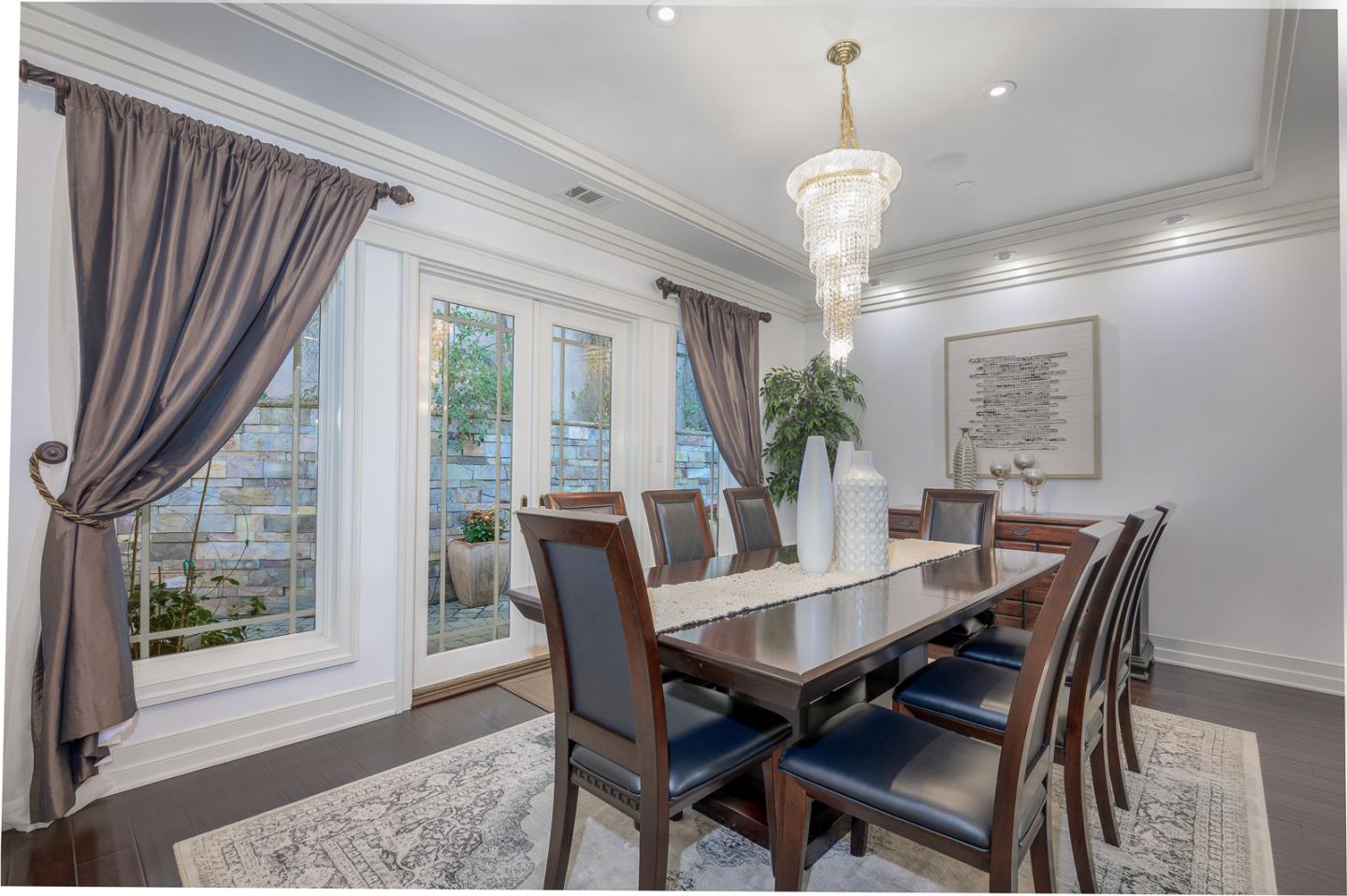 Detail Gallery Image 21 of 57 For 780 S El Monte Ave, Los Altos,  CA 94022 - 5 Beds | 4/2 Baths