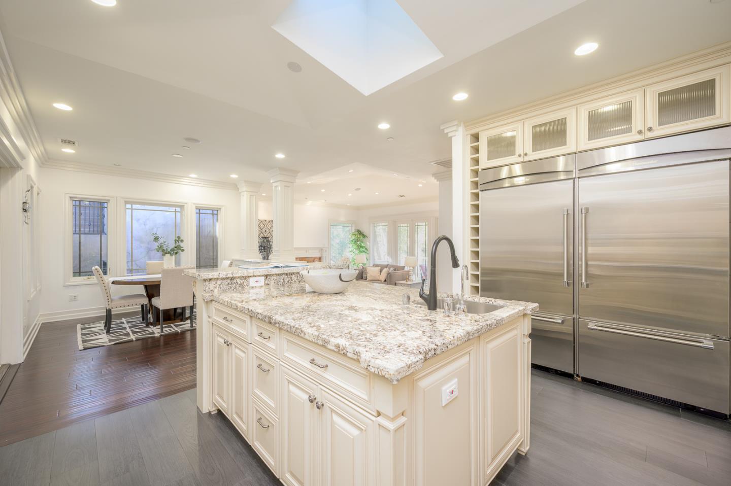 Detail Gallery Image 23 of 57 For 780 S El Monte Ave, Los Altos,  CA 94022 - 5 Beds | 4/2 Baths