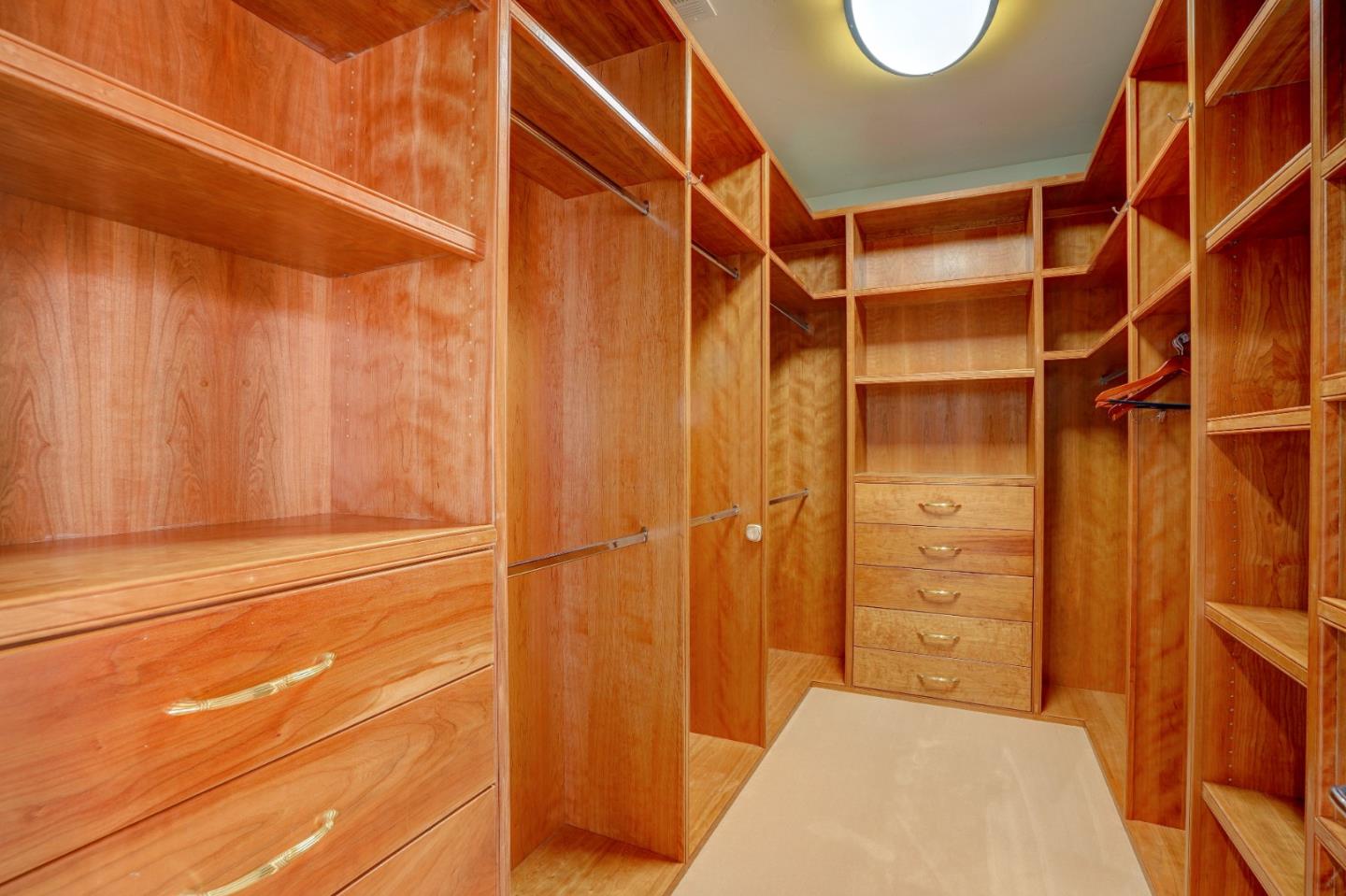 Detail Gallery Image 35 of 57 For 780 S El Monte Ave, Los Altos,  CA 94022 - 5 Beds | 4/2 Baths