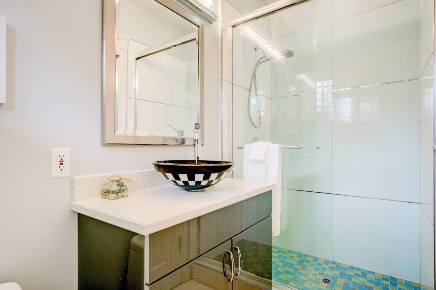 Detail Gallery Image 39 of 57 For 780 S El Monte Ave, Los Altos,  CA 94022 - 5 Beds | 4/2 Baths