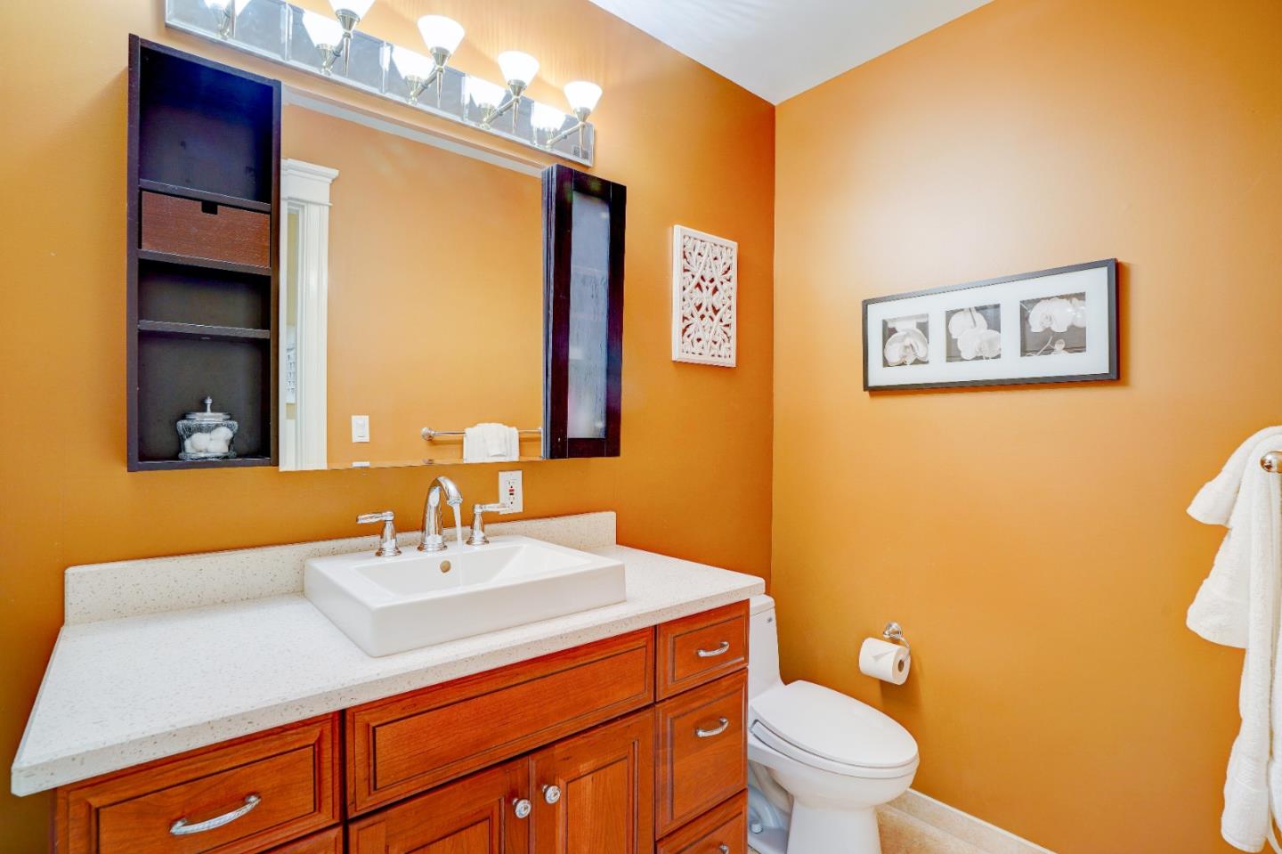 Detail Gallery Image 43 of 57 For 780 S El Monte Ave, Los Altos,  CA 94022 - 5 Beds | 4/2 Baths