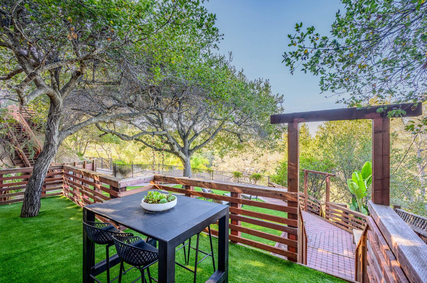 Detail Gallery Image 54 of 57 For 780 S El Monte Ave, Los Altos,  CA 94022 - 5 Beds | 4/2 Baths