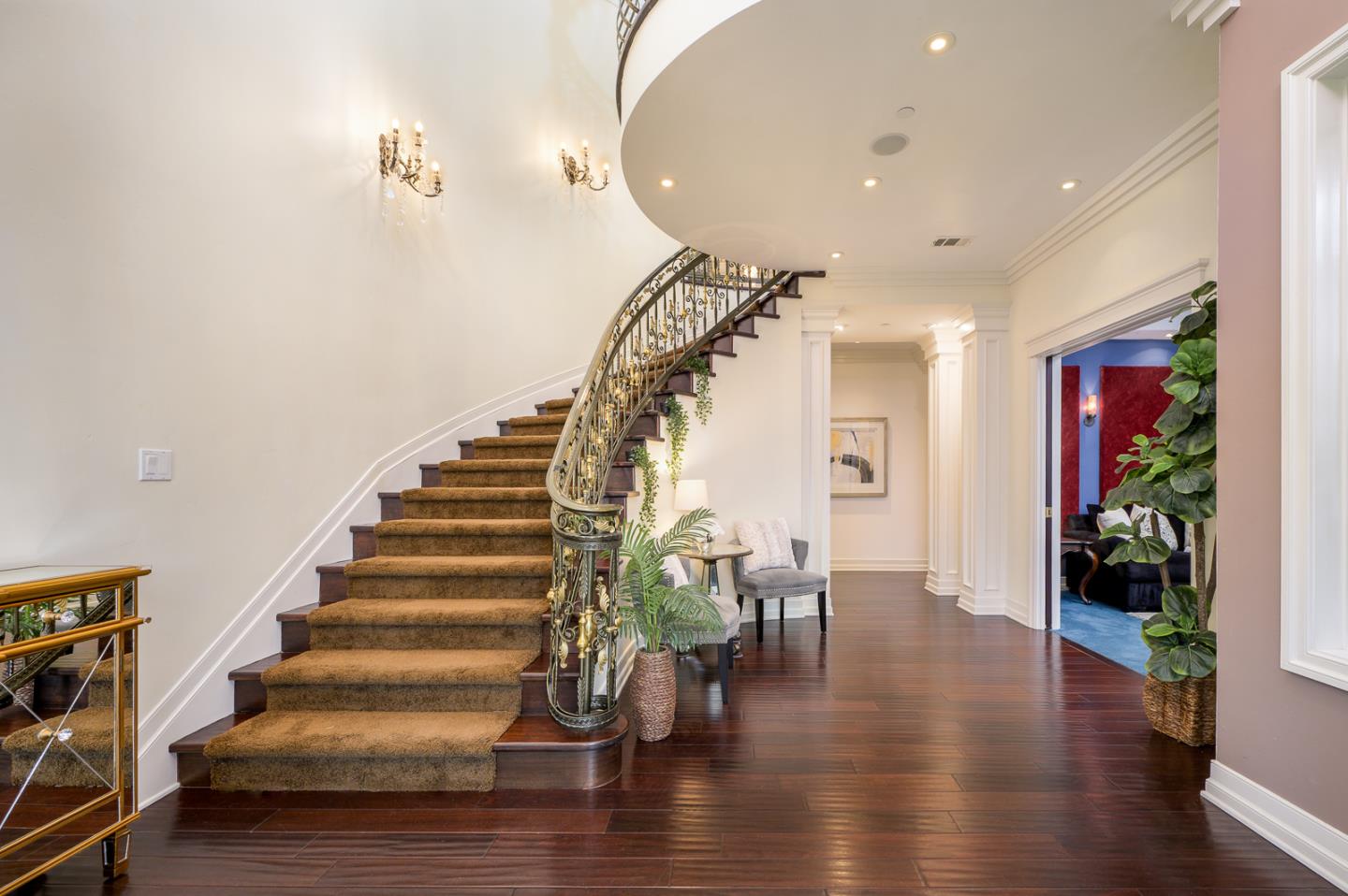 Detail Gallery Image 9 of 57 For 780 S El Monte Ave, Los Altos,  CA 94022 - 5 Beds | 4/2 Baths