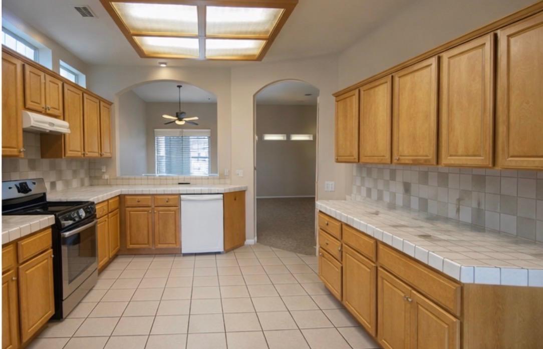 Detail Gallery Image 3 of 10 For 2769 Wood Duck Dr, Los Banos,  CA 93635 - 3 Beds | 2 Baths