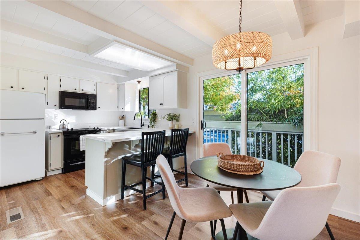 Detail Gallery Image 7 of 33 For 3003 Corte Cabrillo, Aptos,  CA 95003 - 2 Beds | 2 Baths