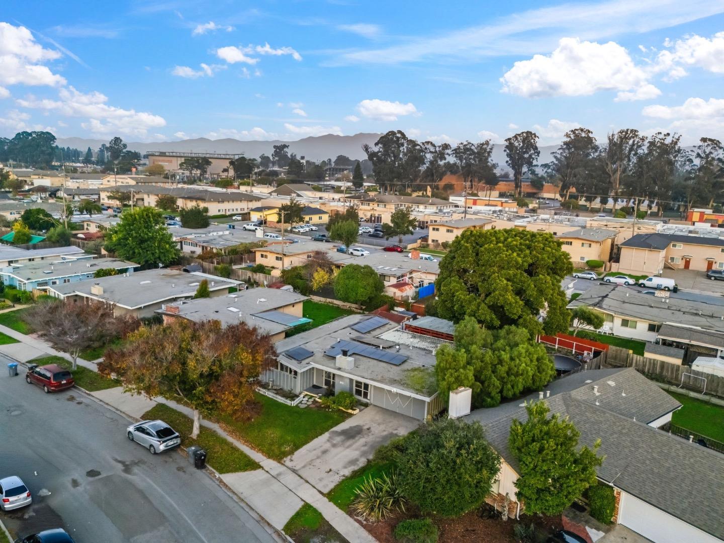 Detail Gallery Image 11 of 42 For 108 Gardenia Dr, Salinas,  CA 93906 - 3 Beds | 2 Baths