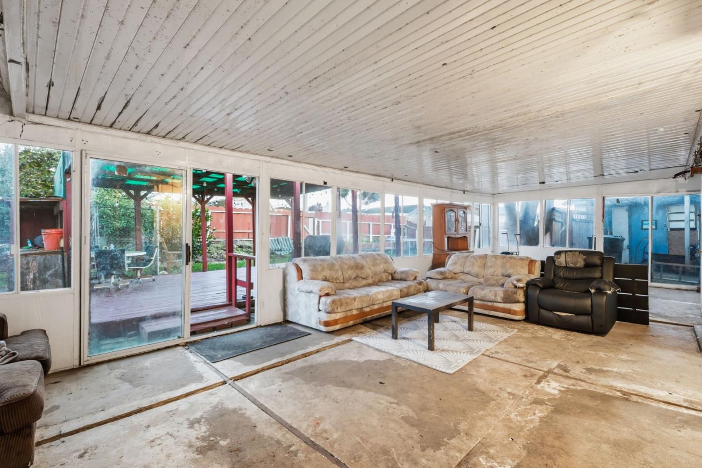 Detail Gallery Image 13 of 42 For 108 Gardenia Dr, Salinas,  CA 93906 - 3 Beds | 2 Baths