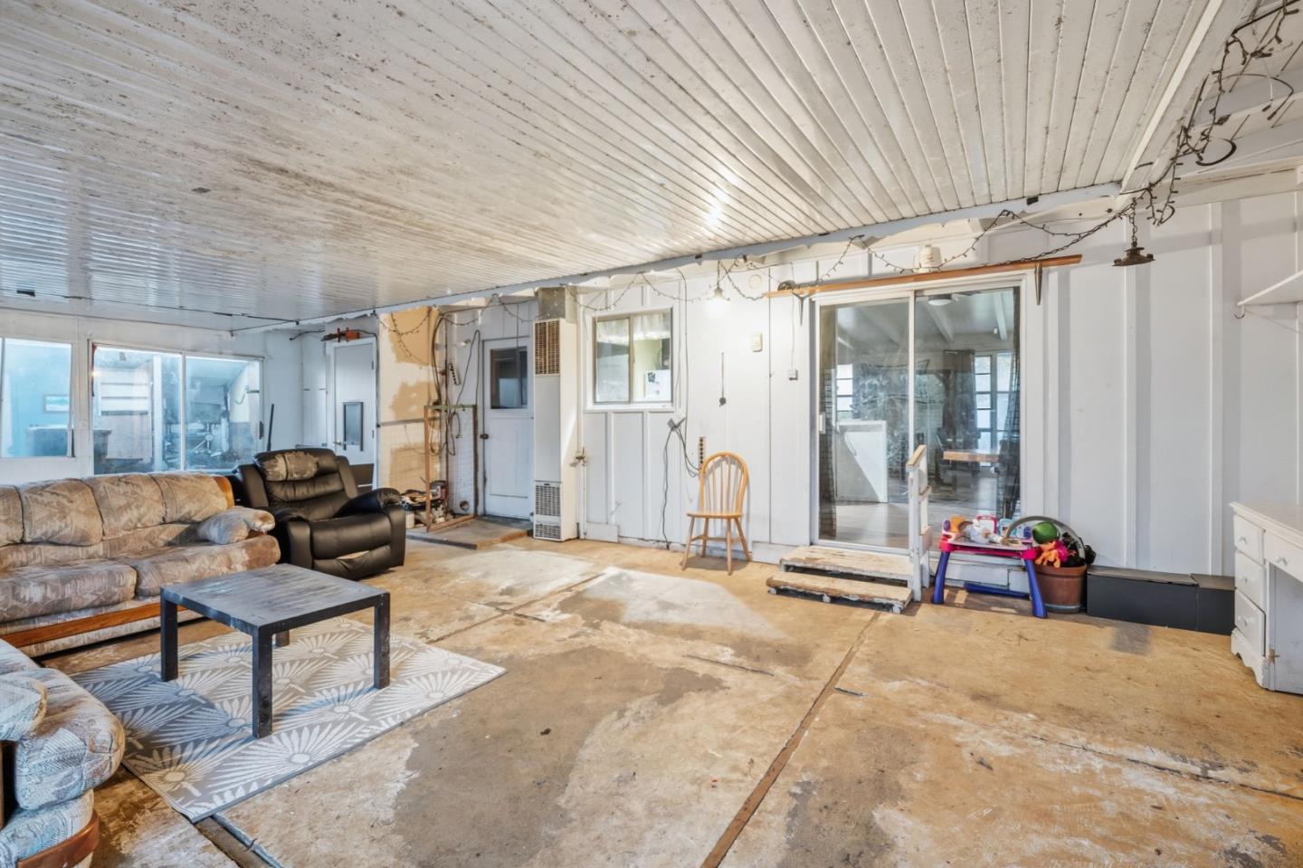 Detail Gallery Image 29 of 42 For 108 Gardenia Dr, Salinas,  CA 93906 - 3 Beds | 2 Baths