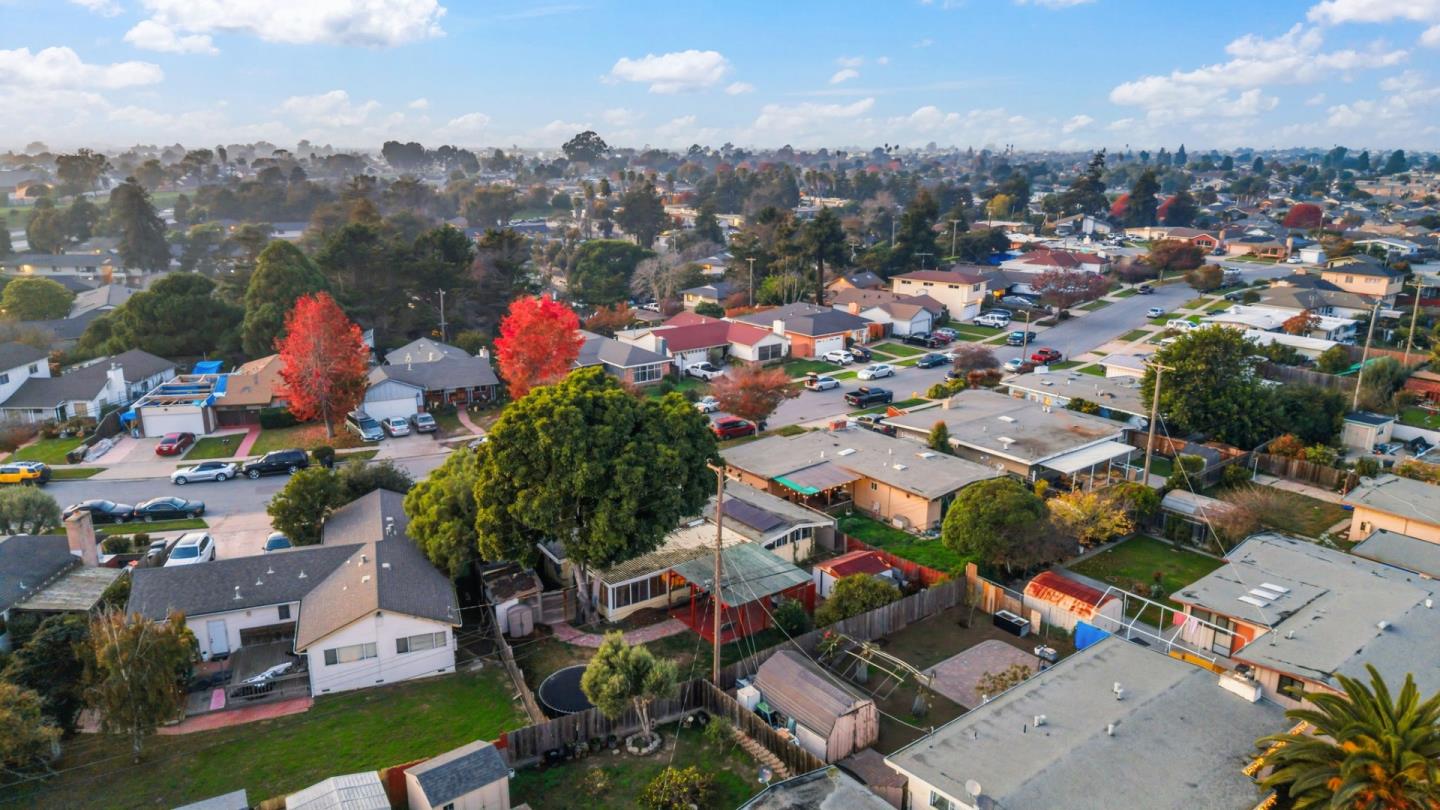 Detail Gallery Image 3 of 42 For 108 Gardenia Dr, Salinas,  CA 93906 - 3 Beds | 2 Baths