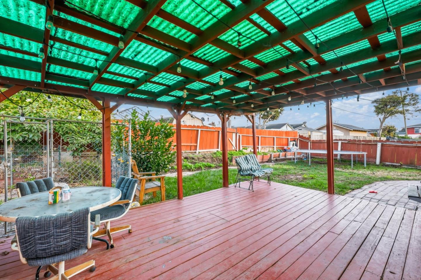 Detail Gallery Image 34 of 42 For 108 Gardenia Dr, Salinas,  CA 93906 - 3 Beds | 2 Baths