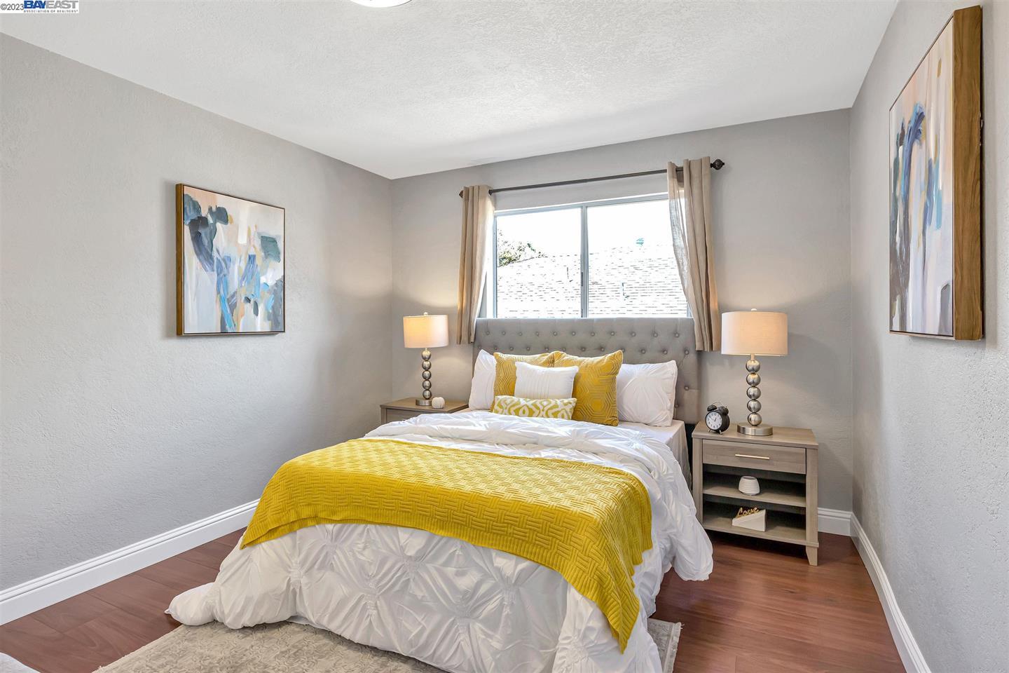 Detail Gallery Image 11 of 18 For 2260 Romey Ln, Hayward,  CA 94541 - 2 Beds | 2 Baths