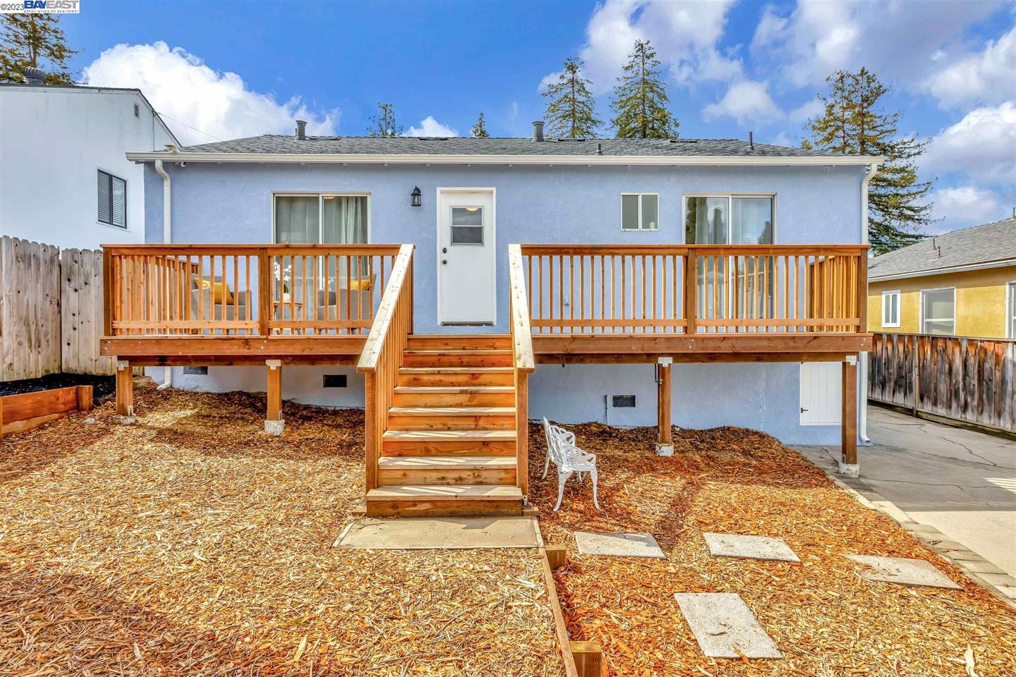 Detail Gallery Image 17 of 18 For 2260 Romey Ln, Hayward,  CA 94541 - 2 Beds | 2 Baths