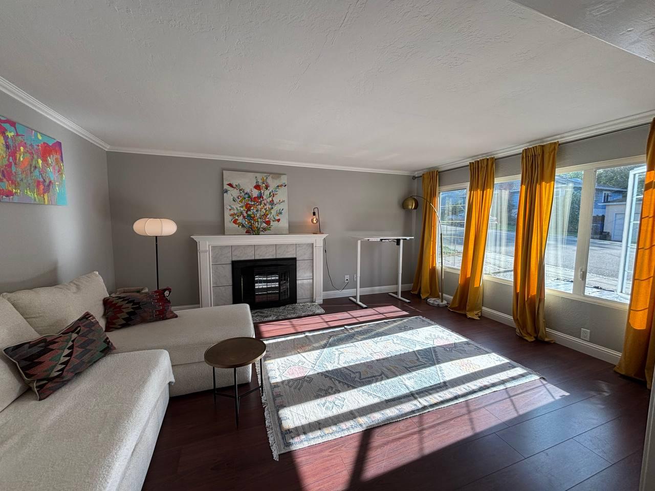 Detail Gallery Image 4 of 10 For 2260 Romey Ln, Hayward,  CA 94541 - 2 Beds | 2 Baths