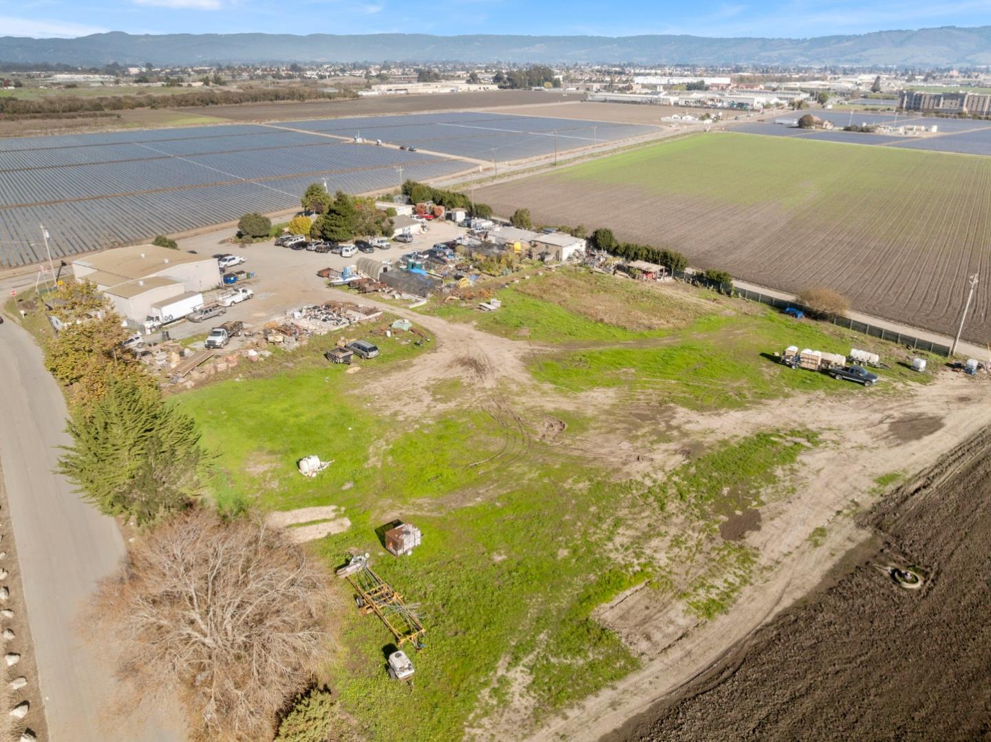 Detail Gallery Image 13 of 25 For 1931 Beach Rd, Watsonville,  CA 95076 - – Beds | – Baths