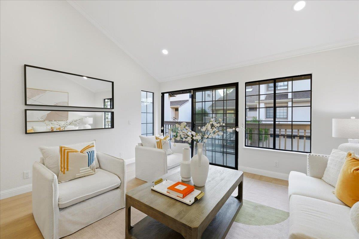 Detail Gallery Image 15 of 64 For 434 Ives Ter, Sunnyvale,  CA 94087 - 3 Beds | 2/1 Baths