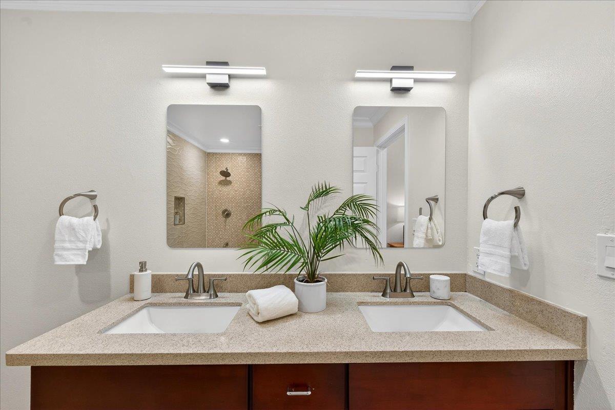 Detail Gallery Image 22 of 64 For 434 Ives Ter, Sunnyvale,  CA 94087 - 3 Beds | 2/1 Baths