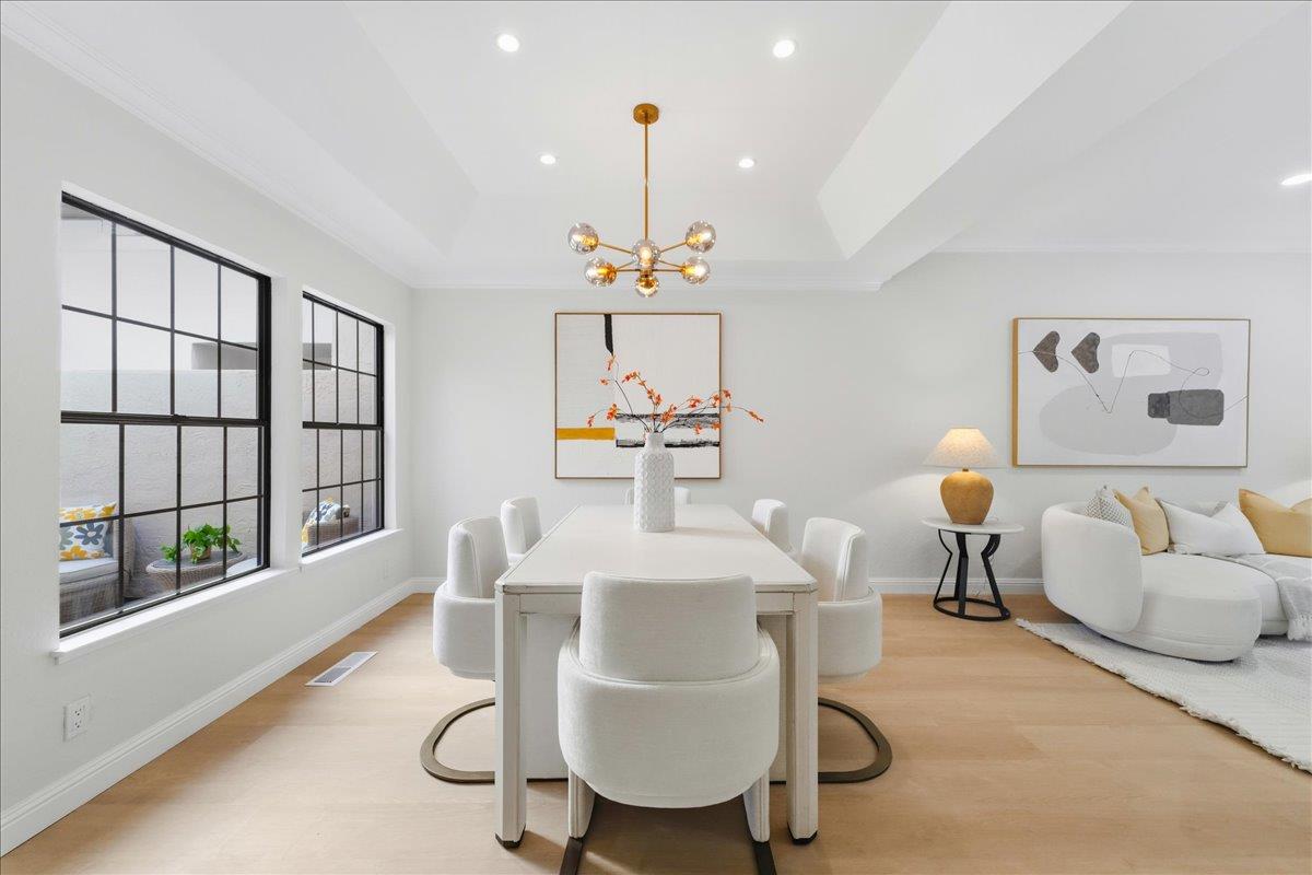 Detail Gallery Image 4 of 64 For 434 Ives Ter, Sunnyvale,  CA 94087 - 3 Beds | 2/1 Baths