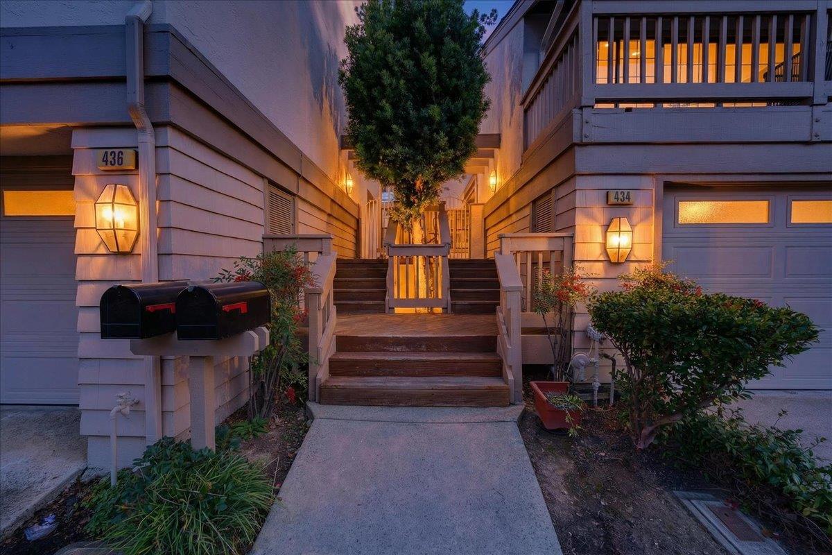 Detail Gallery Image 43 of 64 For 434 Ives Ter, Sunnyvale,  CA 94087 - 3 Beds | 2/1 Baths