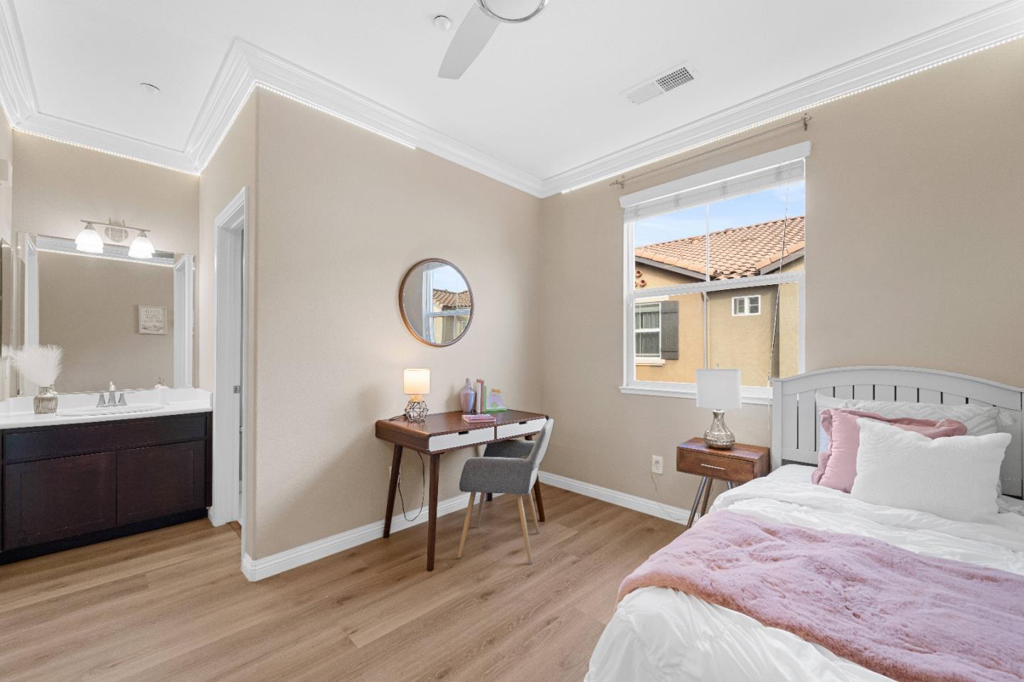 Detail Gallery Image 17 of 31 For 590 Cedarville Ln, San Jose,  CA 95133 - 3 Beds | 4 Baths