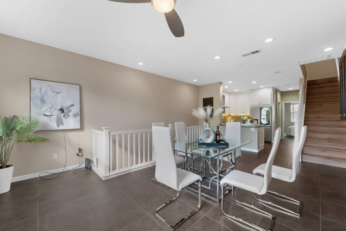 Detail Gallery Image 2 of 31 For 590 Cedarville Ln, San Jose,  CA 95133 - 3 Beds | 4 Baths