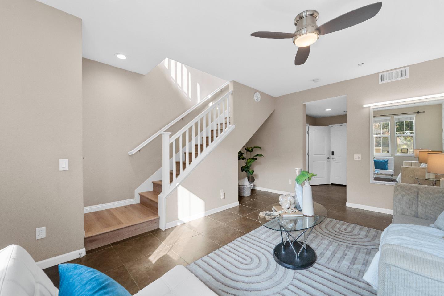 Detail Gallery Image 9 of 31 For 590 Cedarville Ln, San Jose,  CA 95133 - 3 Beds | 4 Baths