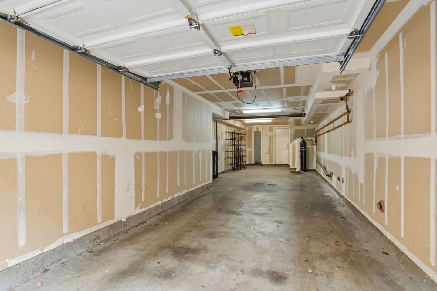 Detail Gallery Image 13 of 21 For 1418 Allegado Aly, San Jose,  CA 95128 - 3 Beds | 2 Baths