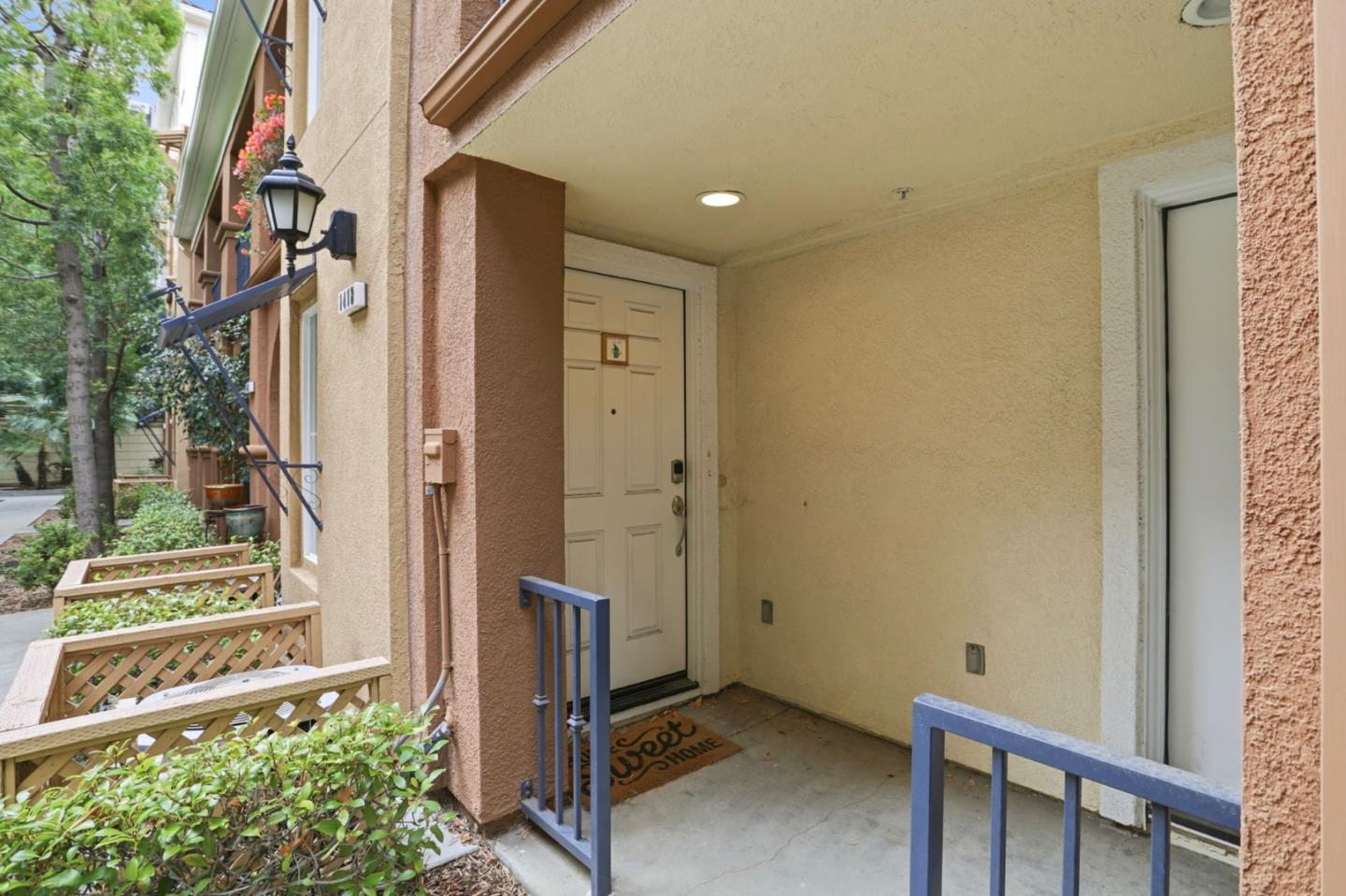 Detail Gallery Image 3 of 21 For 1418 Allegado Aly, San Jose,  CA 95128 - 3 Beds | 2 Baths