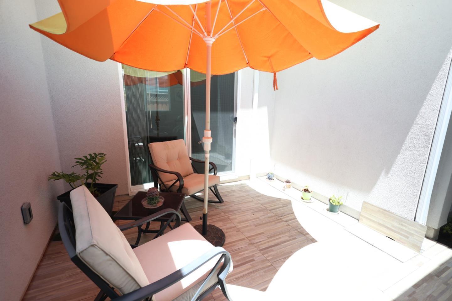 Detail Gallery Image 5 of 42 For 478 Logan Way, Marina,  CA 93933 - 3 Beds | 3 Baths