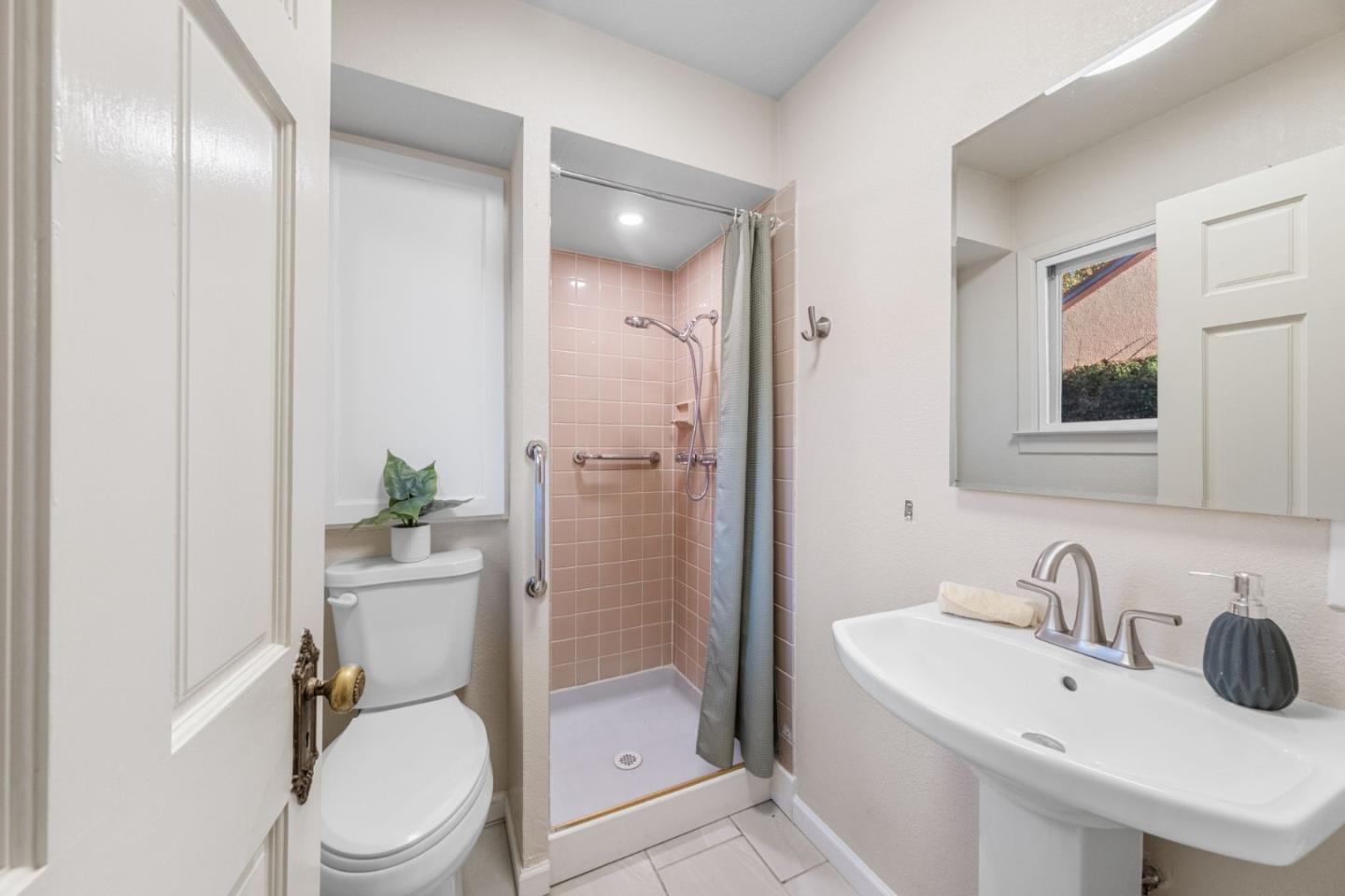 Detail Gallery Image 28 of 63 For 249 S 13th St, San Jose,  CA 95112 - 3 Beds | 2 Baths