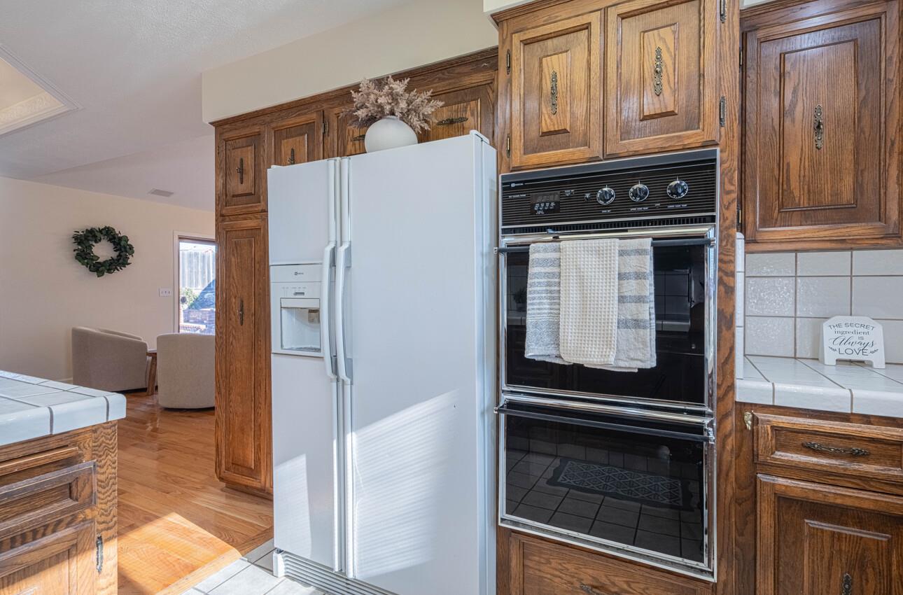 Detail Gallery Image 12 of 64 For 1527 Atherton Way, Salinas,  CA 93906 - 4 Beds | 3 Baths