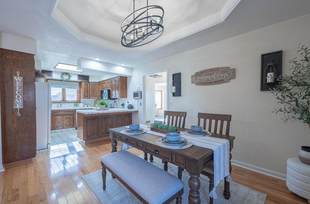 Detail Gallery Image 14 of 64 For 1527 Atherton Way, Salinas,  CA 93906 - 4 Beds | 3 Baths