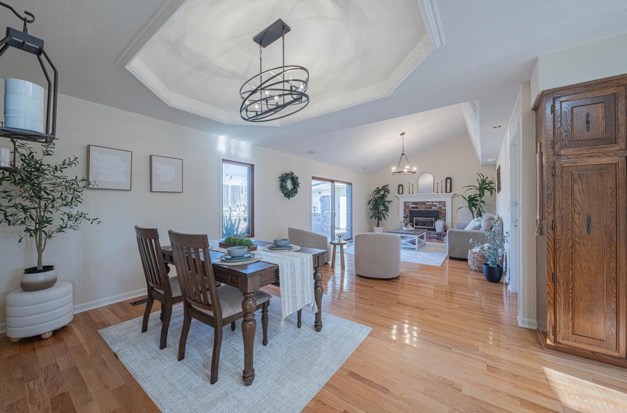 Detail Gallery Image 15 of 64 For 1527 Atherton Way, Salinas,  CA 93906 - 4 Beds | 3 Baths