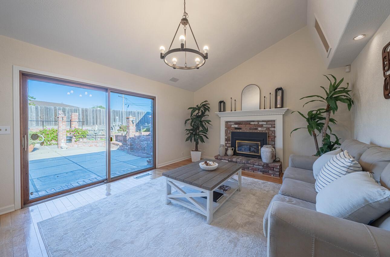 Detail Gallery Image 19 of 64 For 1527 Atherton Way, Salinas,  CA 93906 - 4 Beds | 3 Baths