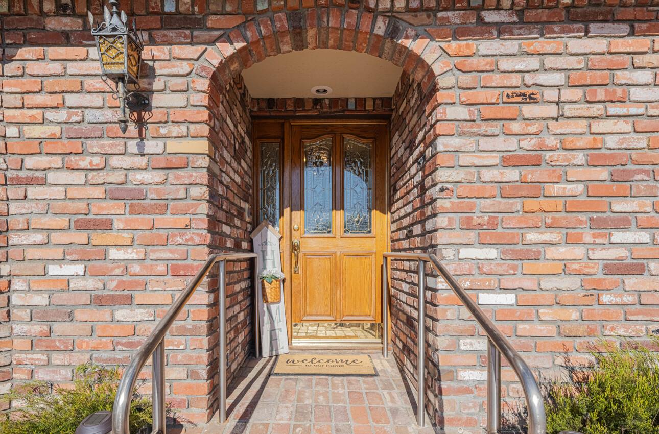 Detail Gallery Image 3 of 64 For 1527 Atherton Way, Salinas,  CA 93906 - 4 Beds | 3 Baths