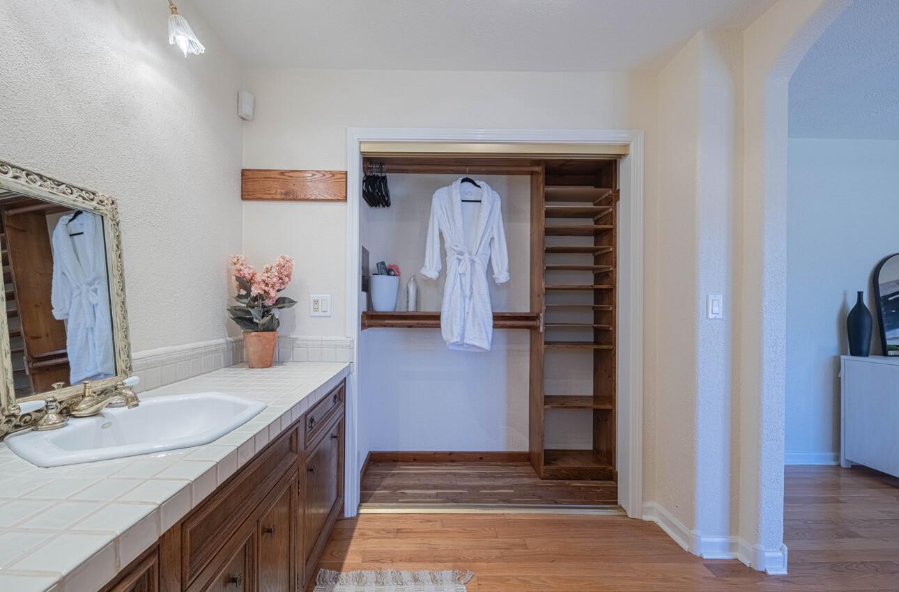 Detail Gallery Image 34 of 64 For 1527 Atherton Way, Salinas,  CA 93906 - 4 Beds | 3 Baths