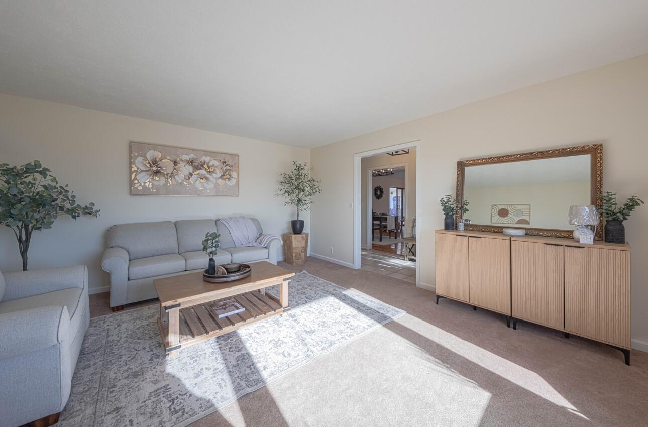 Detail Gallery Image 9 of 64 For 1527 Atherton Way, Salinas,  CA 93906 - 4 Beds | 3 Baths