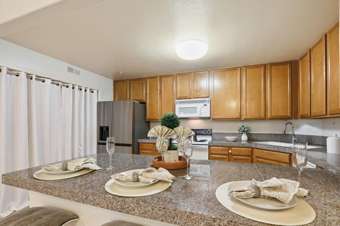 Detail Gallery Image 14 of 60 For 134 Carroll St #202,  Sunnyvale,  CA 94086 - 2 Beds | 2 Baths