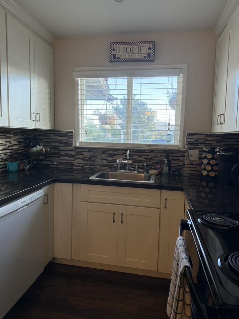 Detail Gallery Image 2 of 15 For 1295 Flora Ave, San Jose,  CA 95117 - – Beds | – Baths