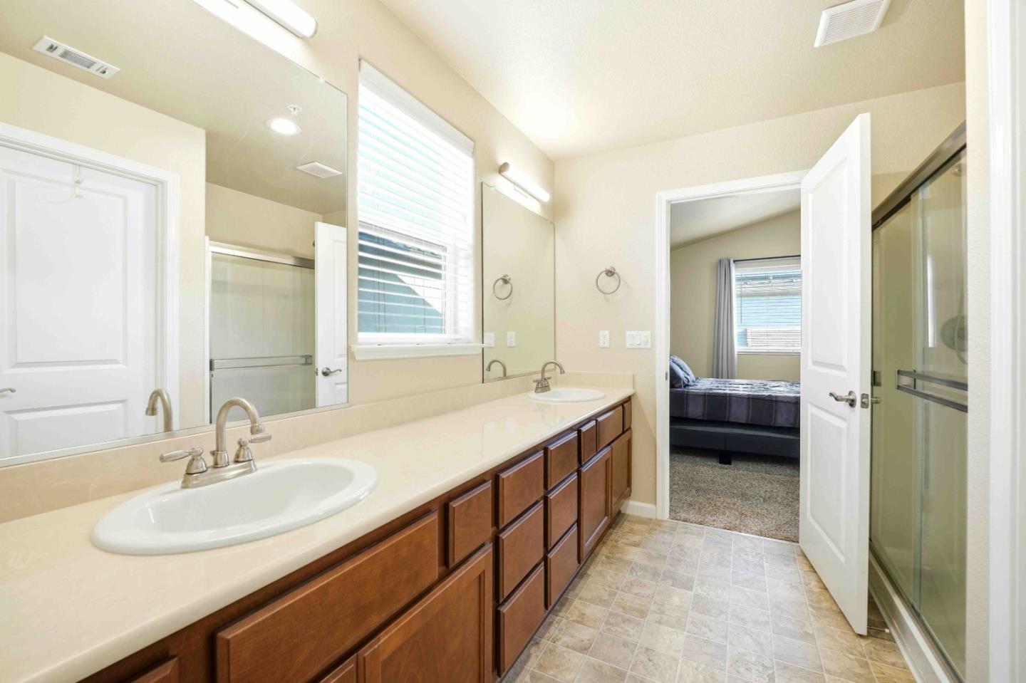 Detail Gallery Image 20 of 29 For 452 Liberty Ct, Soledad,  CA 93960 - 4 Beds | 2/1 Baths